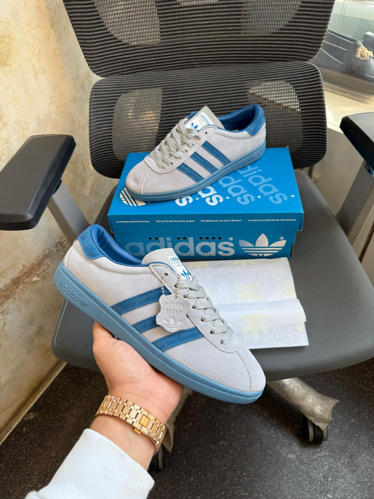 Adidas bali low blue sneaker