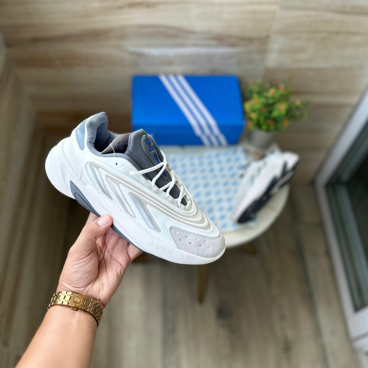 ADIDAS ORGINALS OZELIA WHITE SILVER