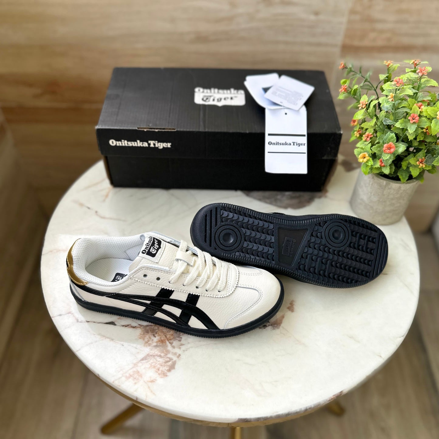 ONITSUKA TIGER TOKUTEN GUM SOLE