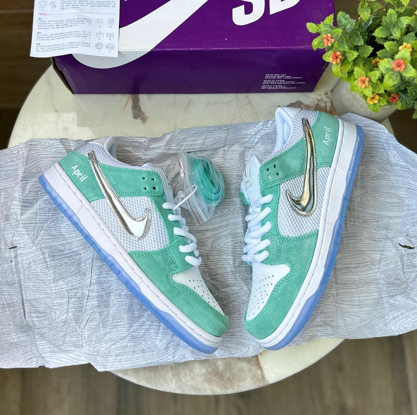 Nike sb dunk April