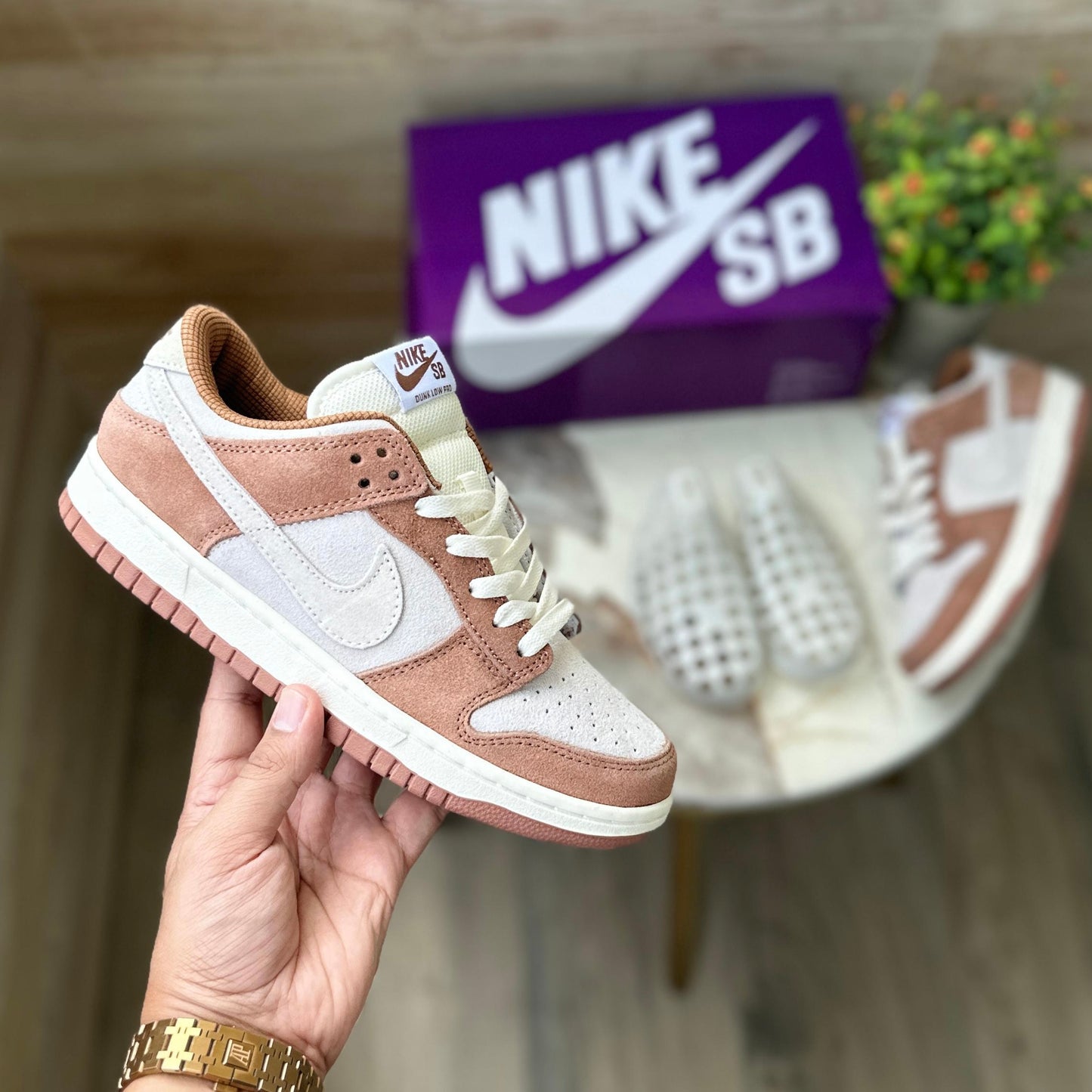 NIKE SB DUNK LOW MEDIUM CURRY