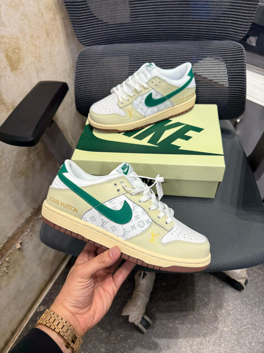 louis vuittion x nike sb dunk low pro beige green