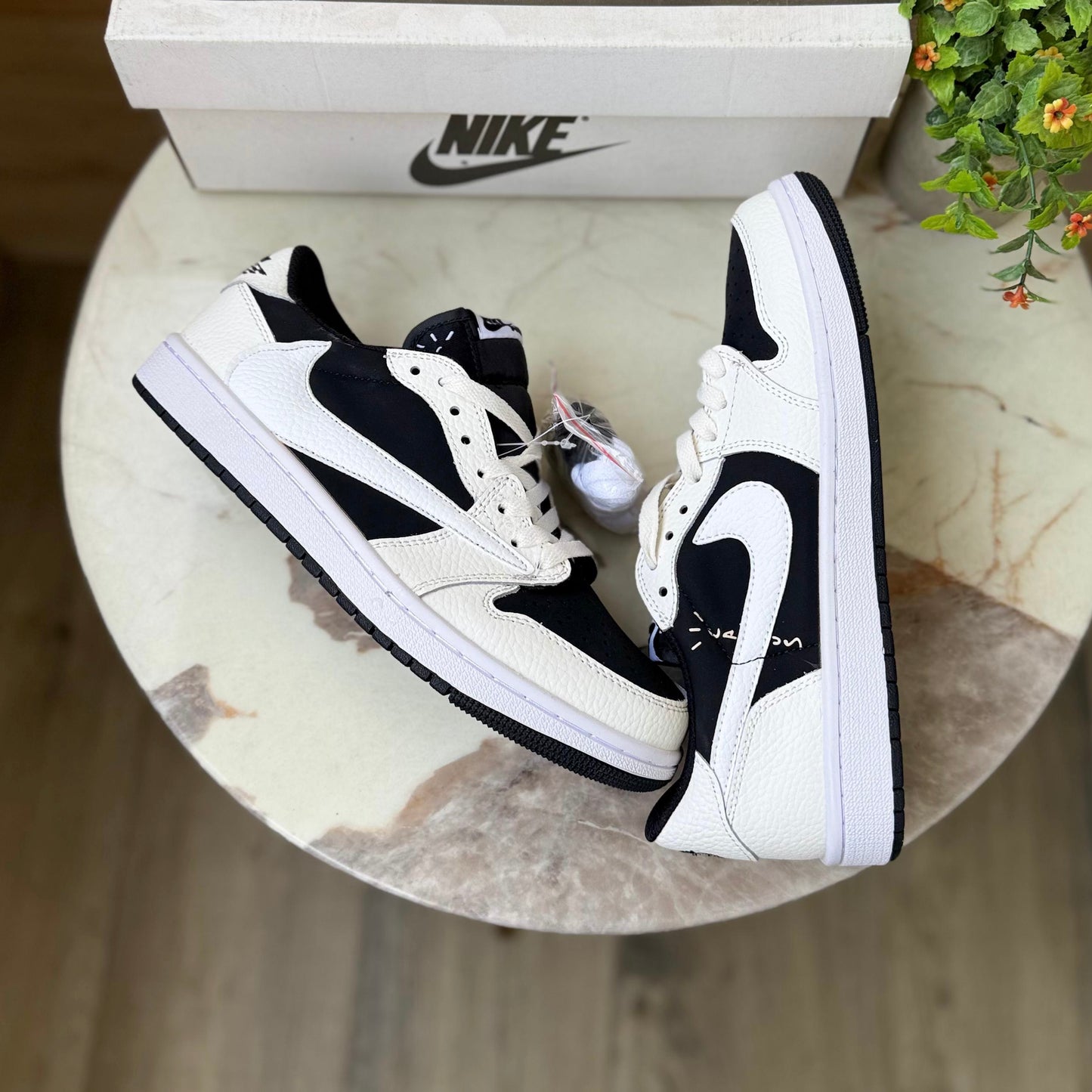 NIKE AIR JORDANS TRAVIS SCOTT CACTUS SAIL WHITE