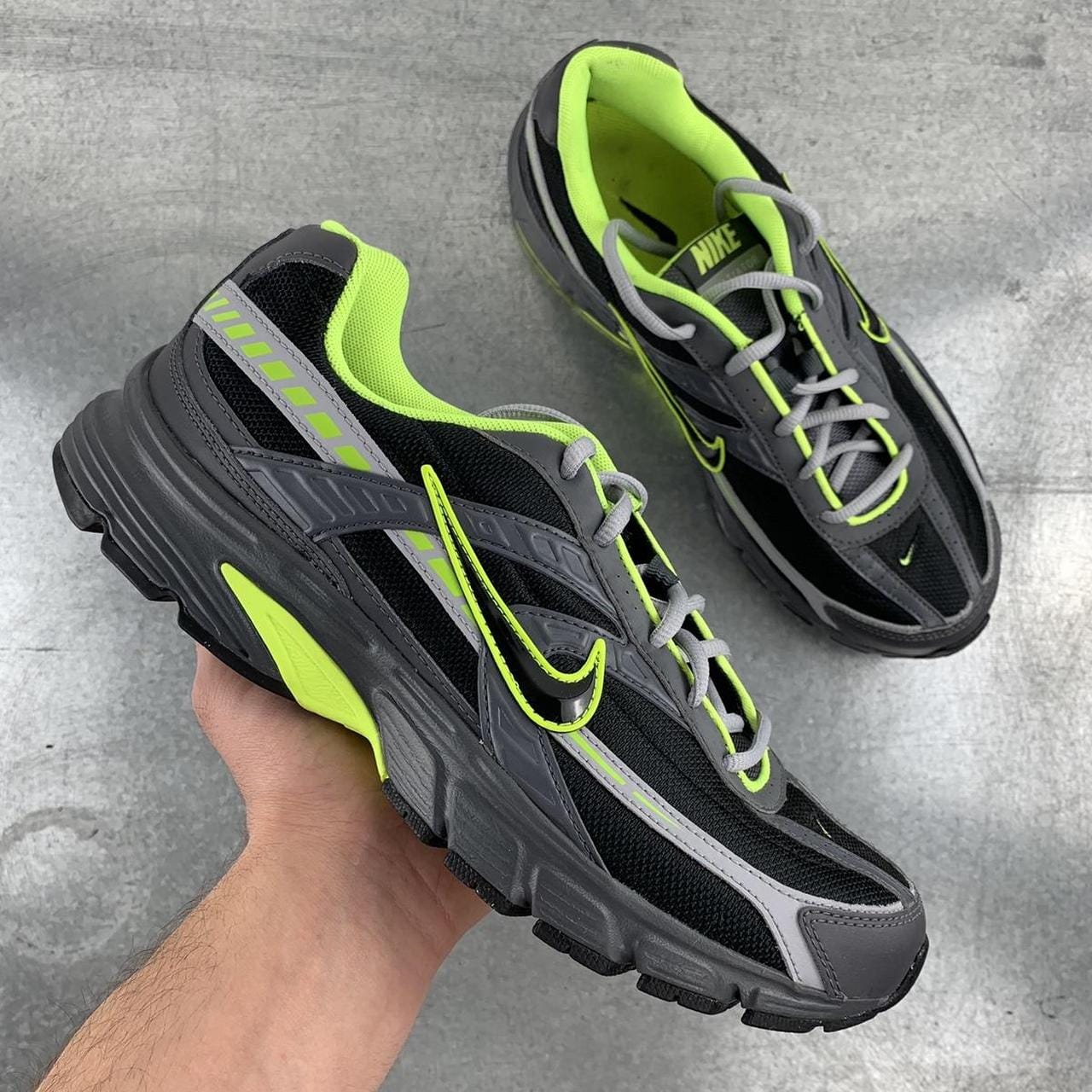 NIKE INITIATOR BLACK GREY VOLT