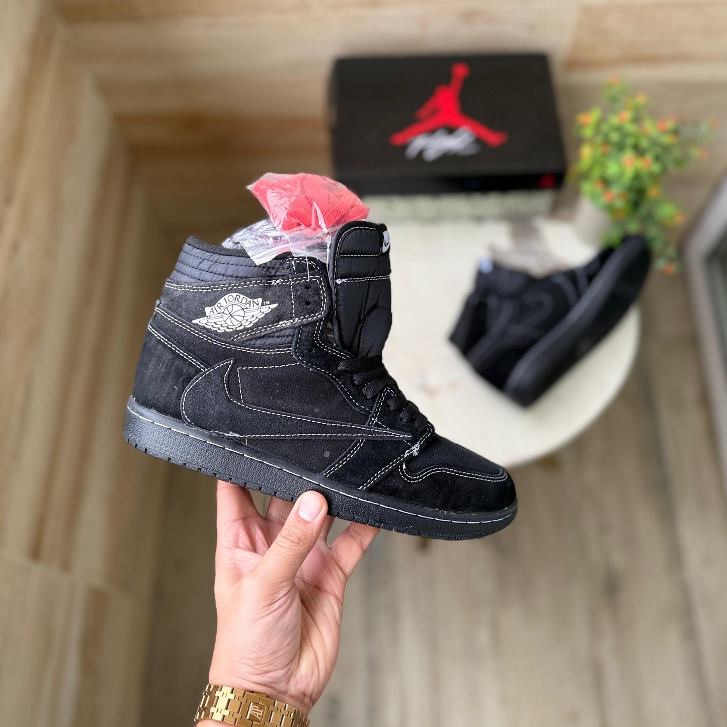 Air jordans retro 1 mid phantom black