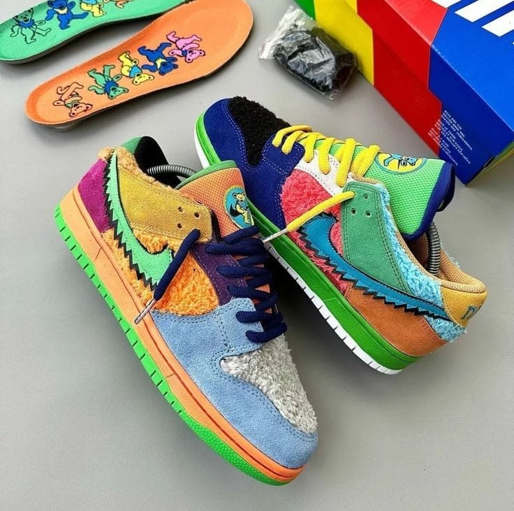 NIKE DUNK LOW WHAT THE GREATFUL DEAD BEAR