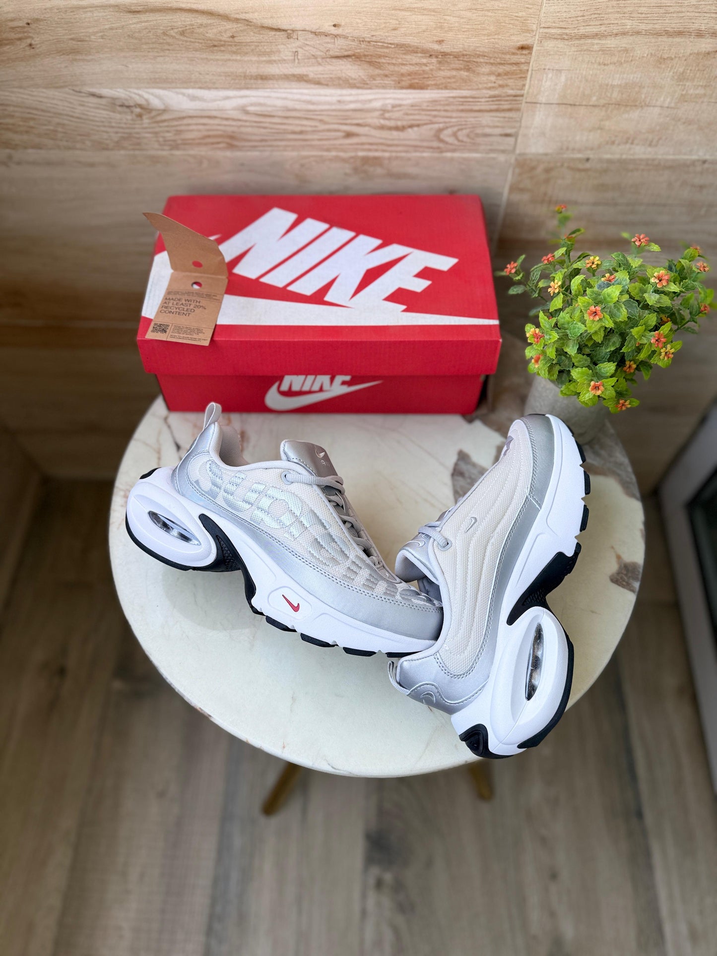 Nike airmax portal supreme trainers
