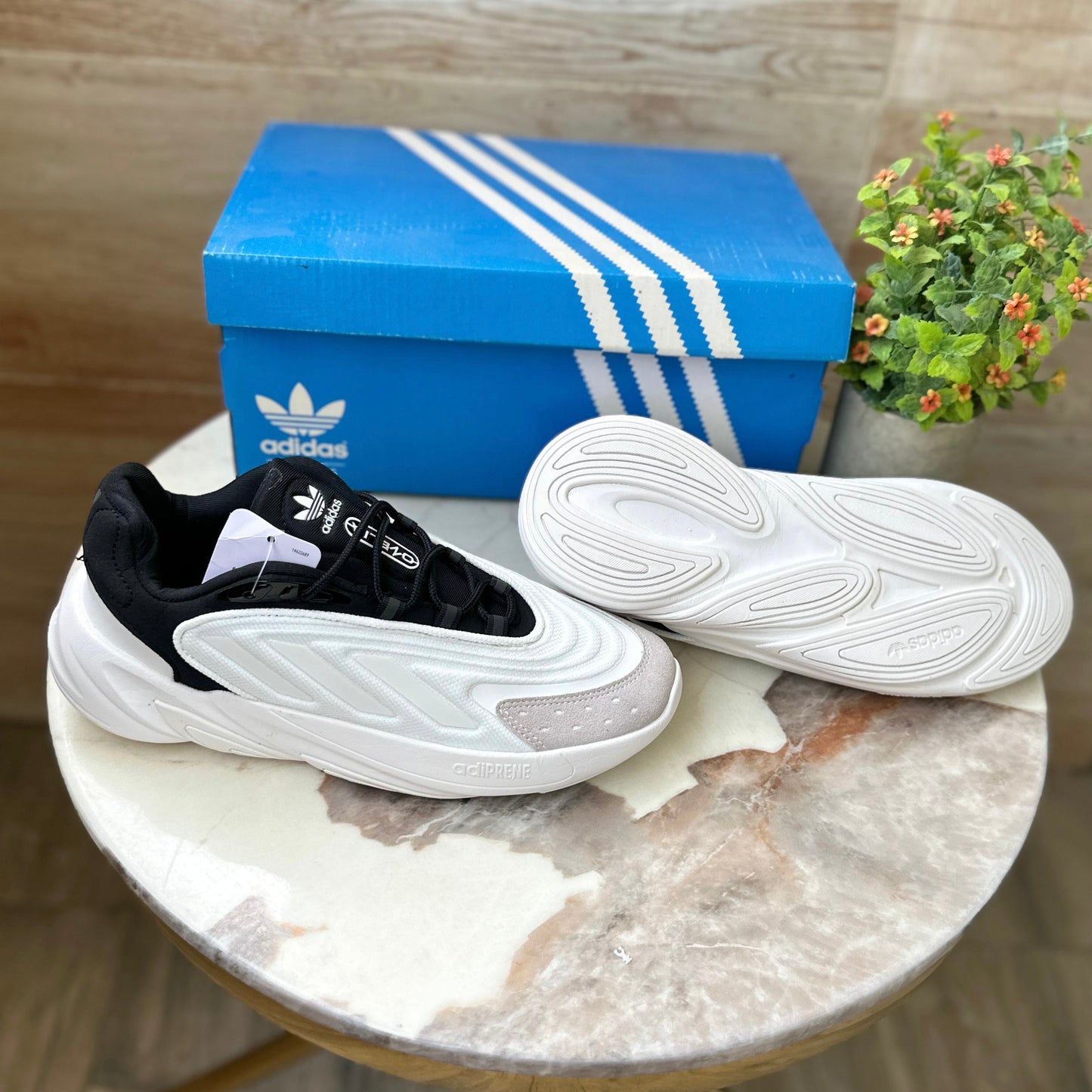 ADIDAS ORGINALS OZELIA WHITE BLACK