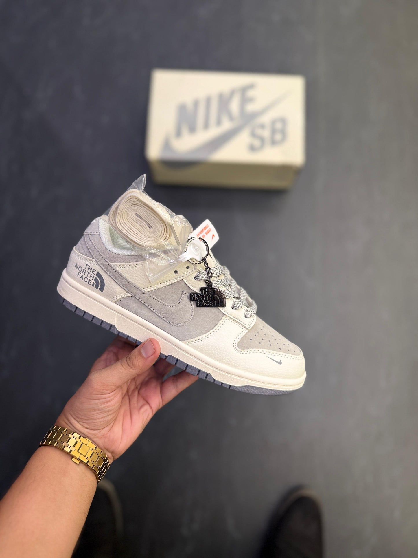 NIKE SB DUNK NORTH FACE OG GREY