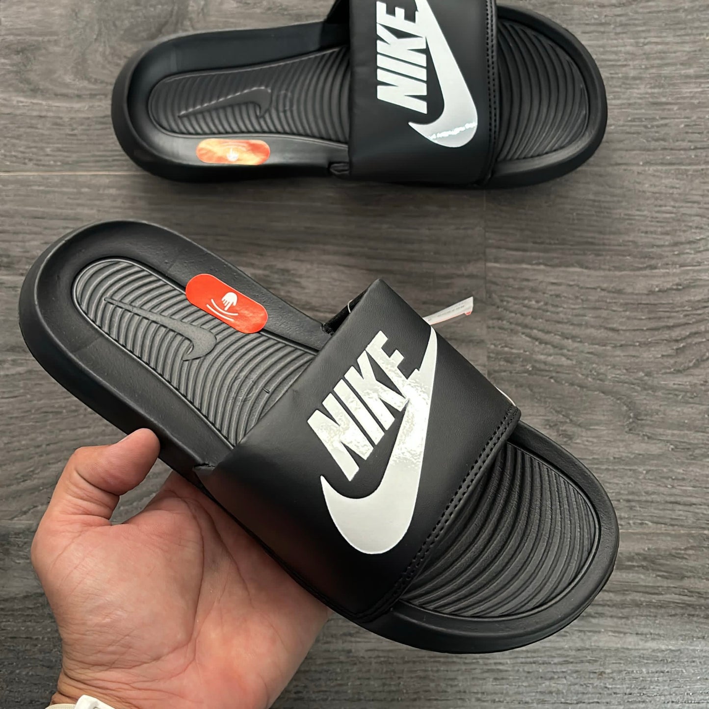 NIKE PREMIUM SLIPPER