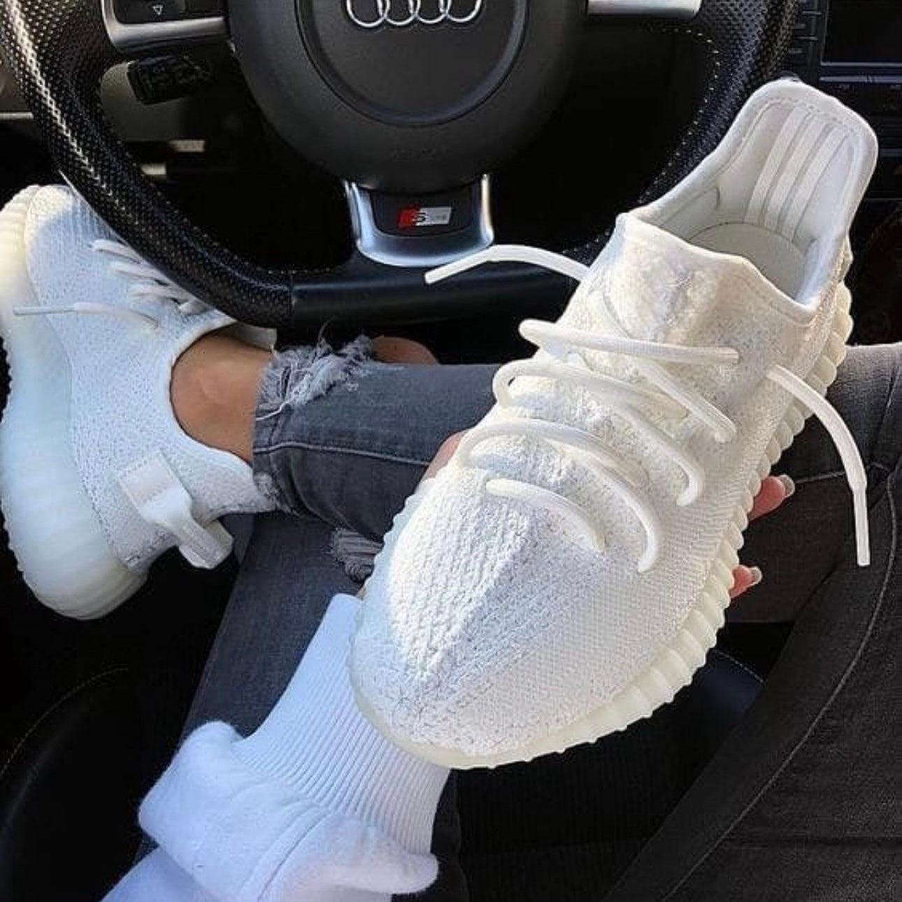 ADIDAS YEEZY 350 V2 OREO WHITE