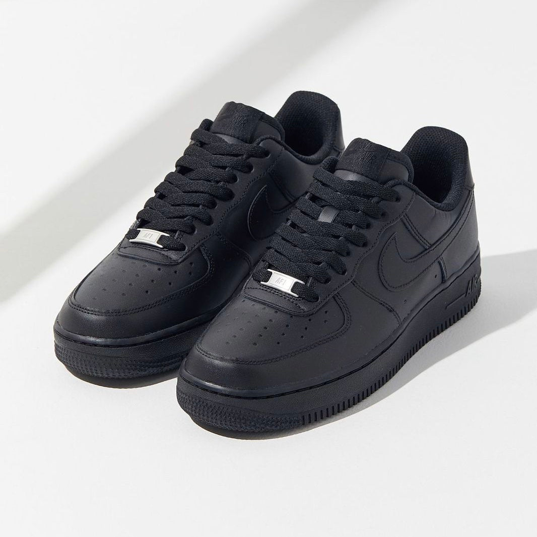 NIKE AIRFORCE 1 TRIPPLE BLACK SURPLUS LEATHER