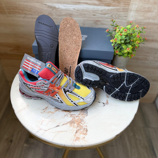 New balance 2002r saleha bemburry