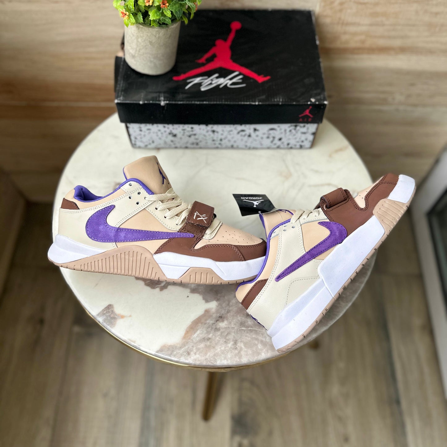 AIR JORDANS RETRO TRAVIS SCOTT CUT THE CHECK SETSUBAN