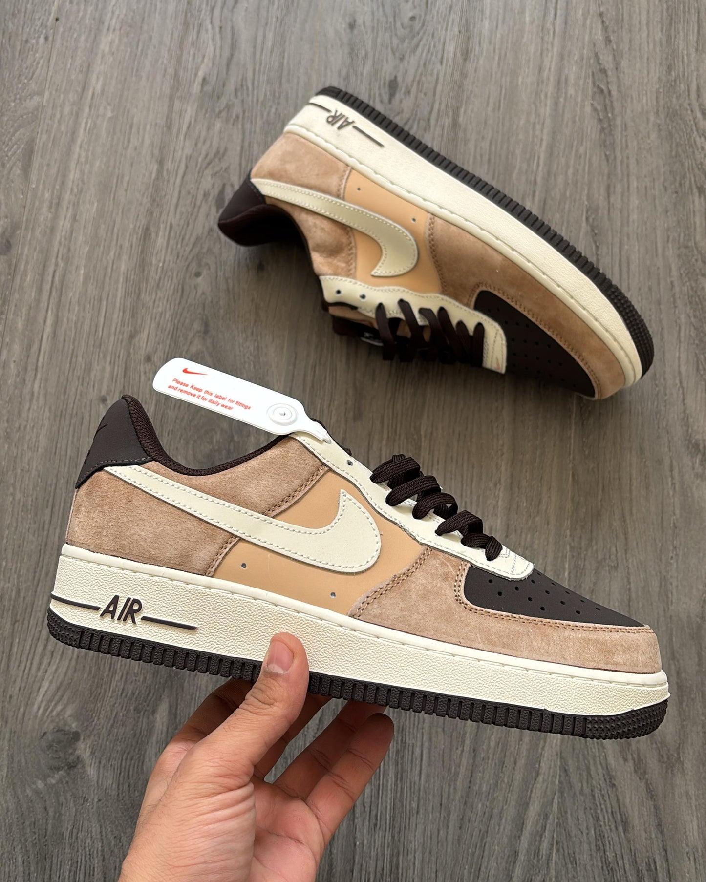 Nike airforce one brown beige