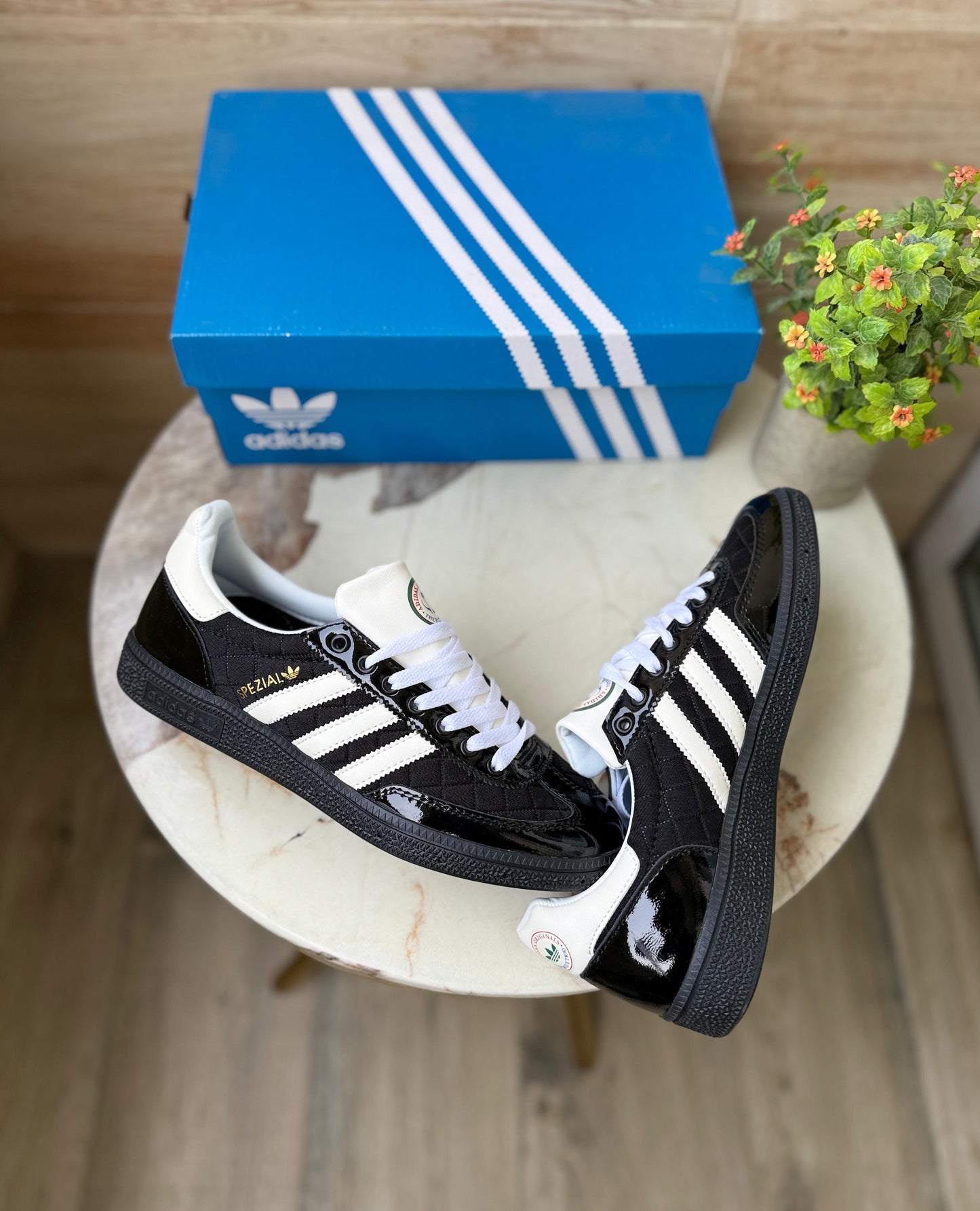 Adidas orginals handball spezial patent black