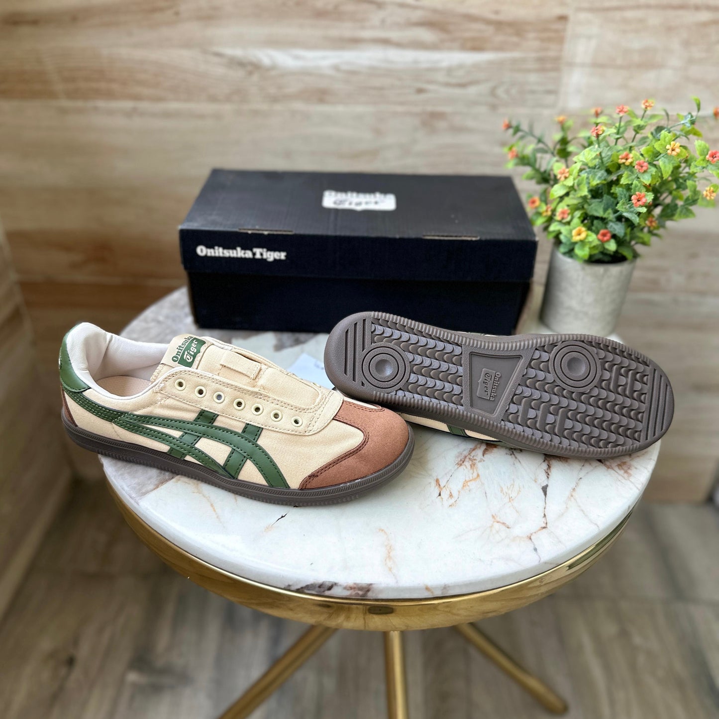 ONITSUKA TIGER TOKUTEN GUM SOLE EDITION