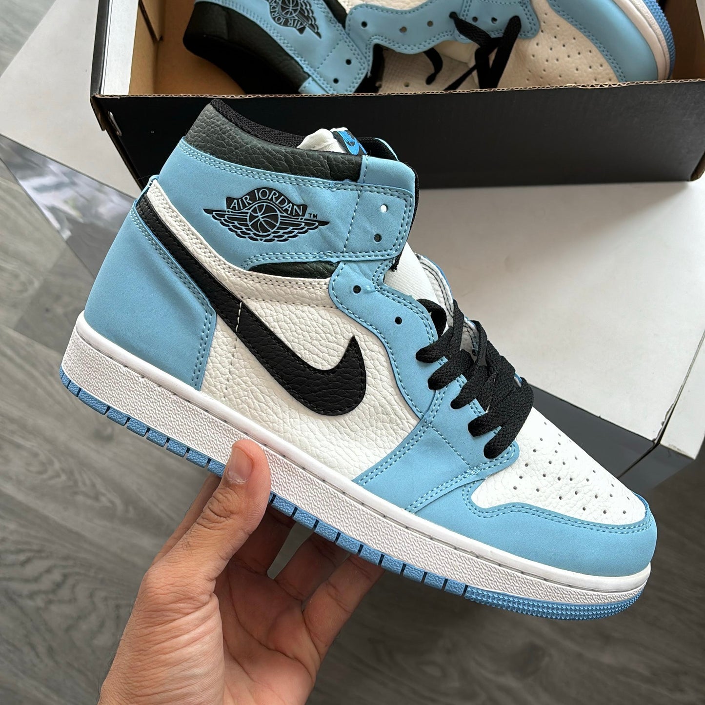AIR JORDAN BLUE UNIVERSITY BLUE