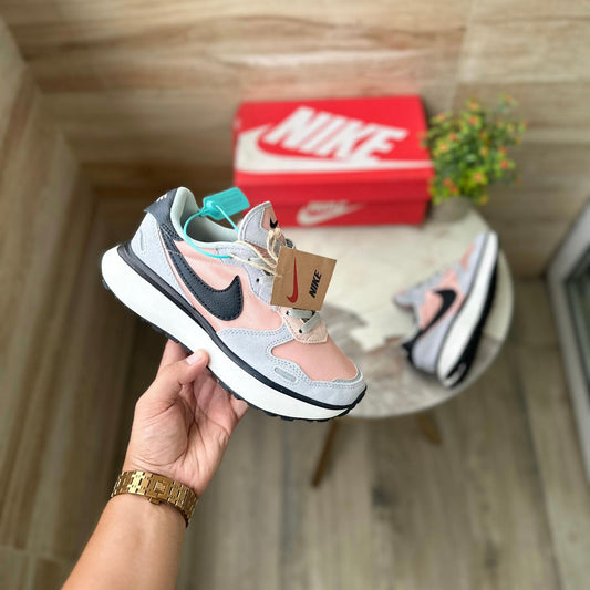 Nike phoenix waffle