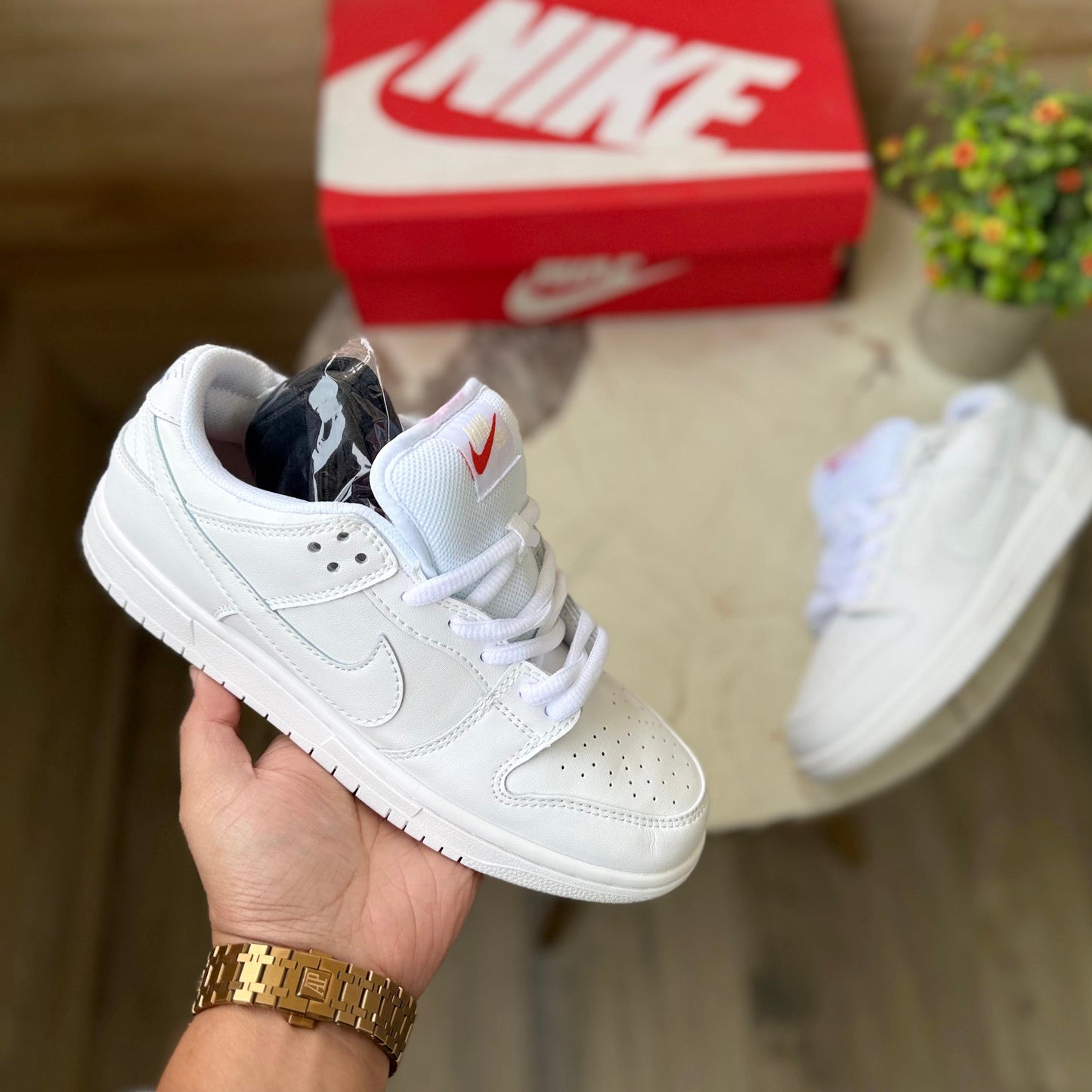 Nike sb dunk tripple white