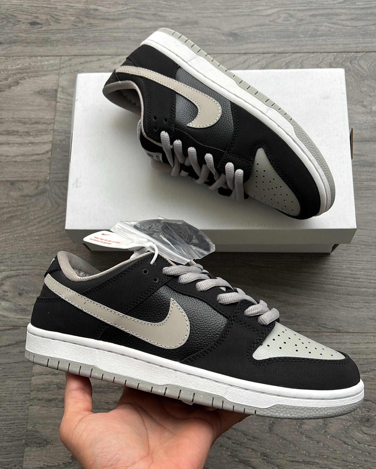 Nike sb dunk grey black