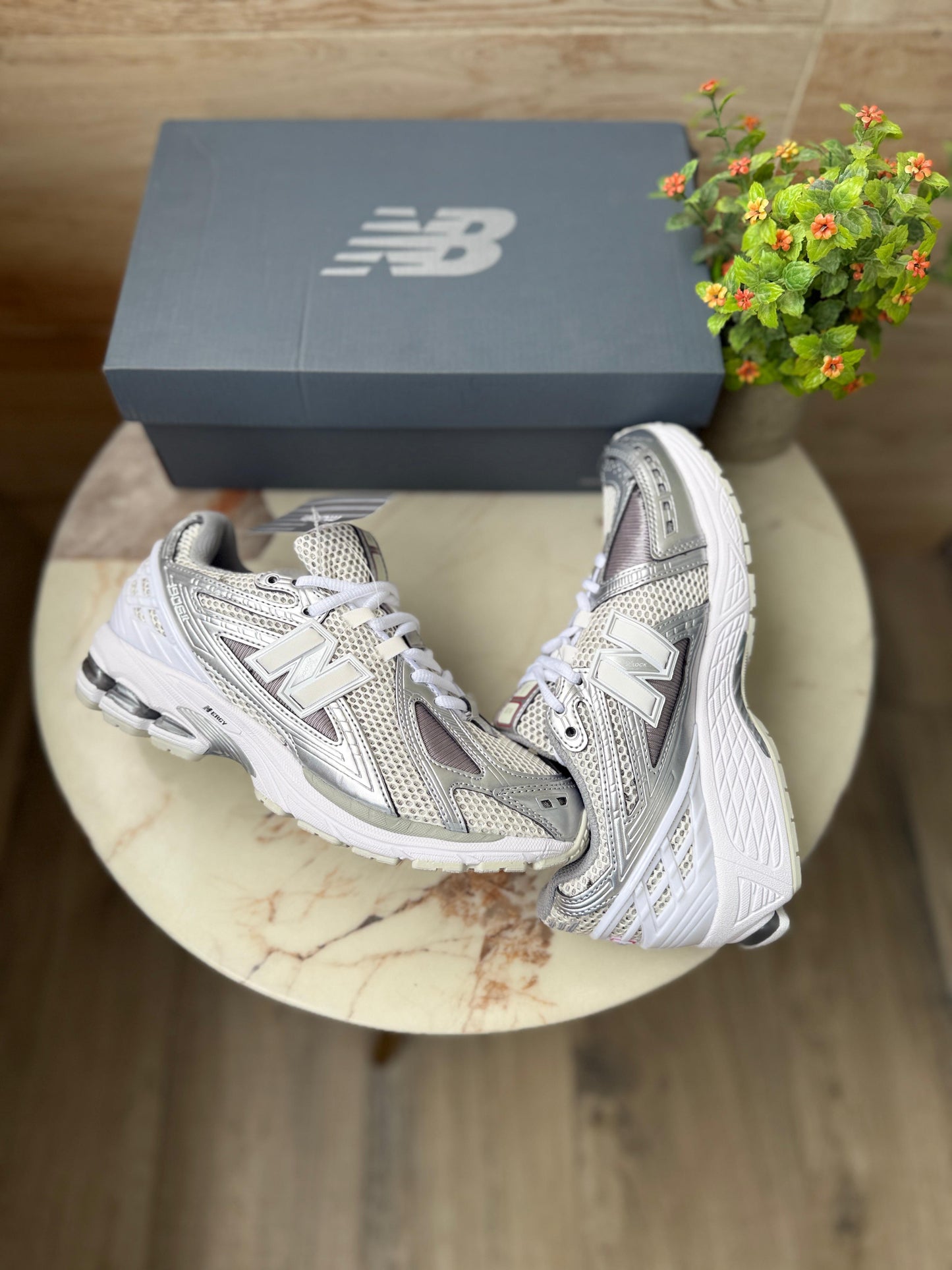 New balance 1906 metallic silver