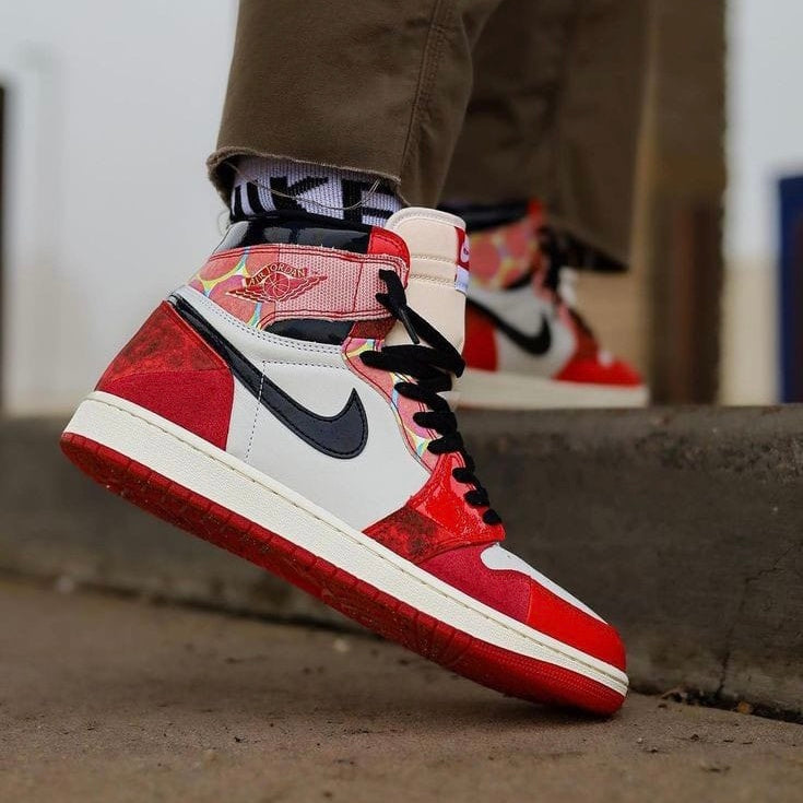 AIR JORDAN 1 ACROSS THE SPIDER VERSE HEAVY GLOW