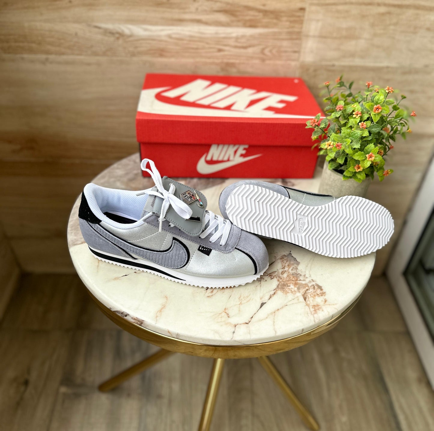 NIKE CORTEZ PETALS UNITED