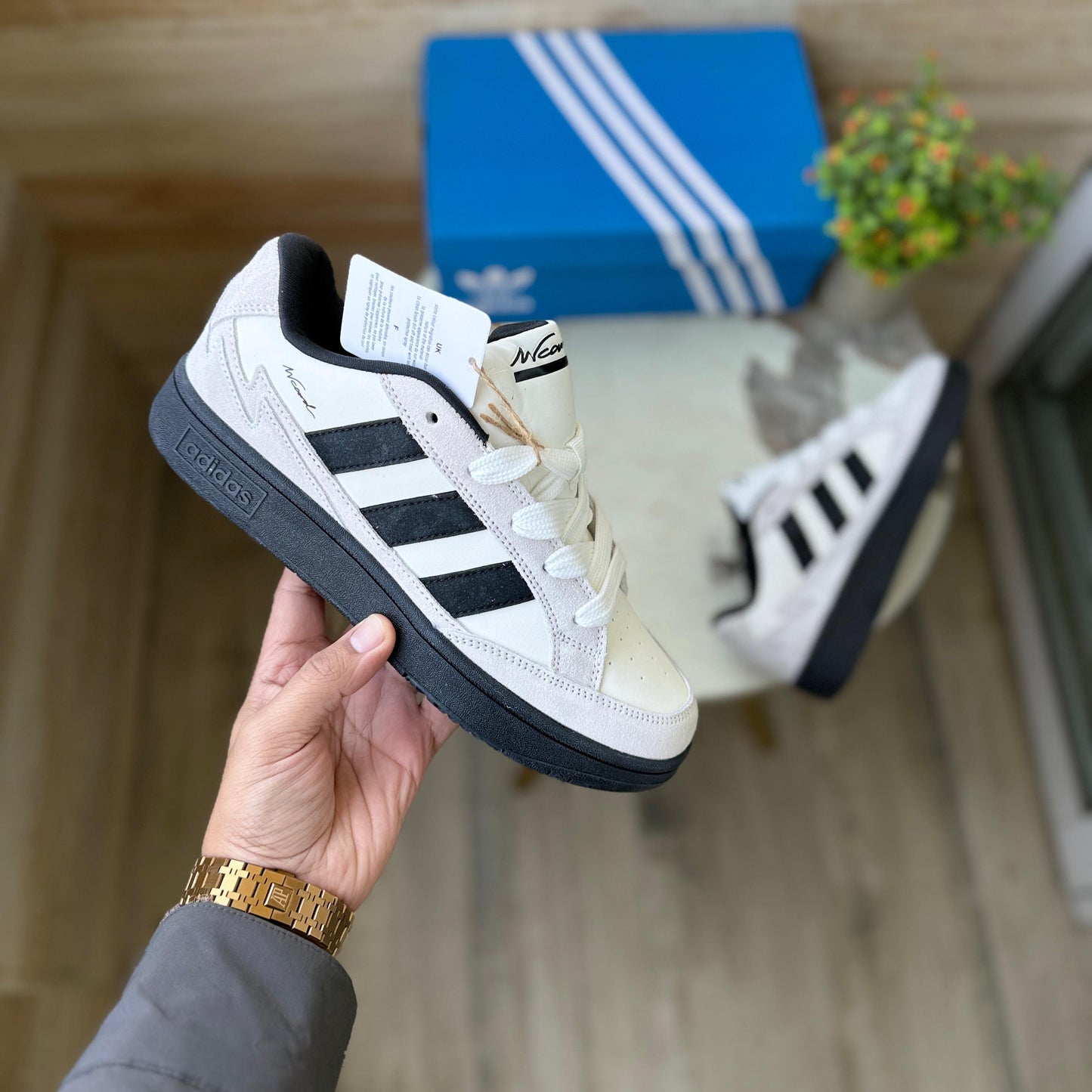 Adidas orginal wcard adv