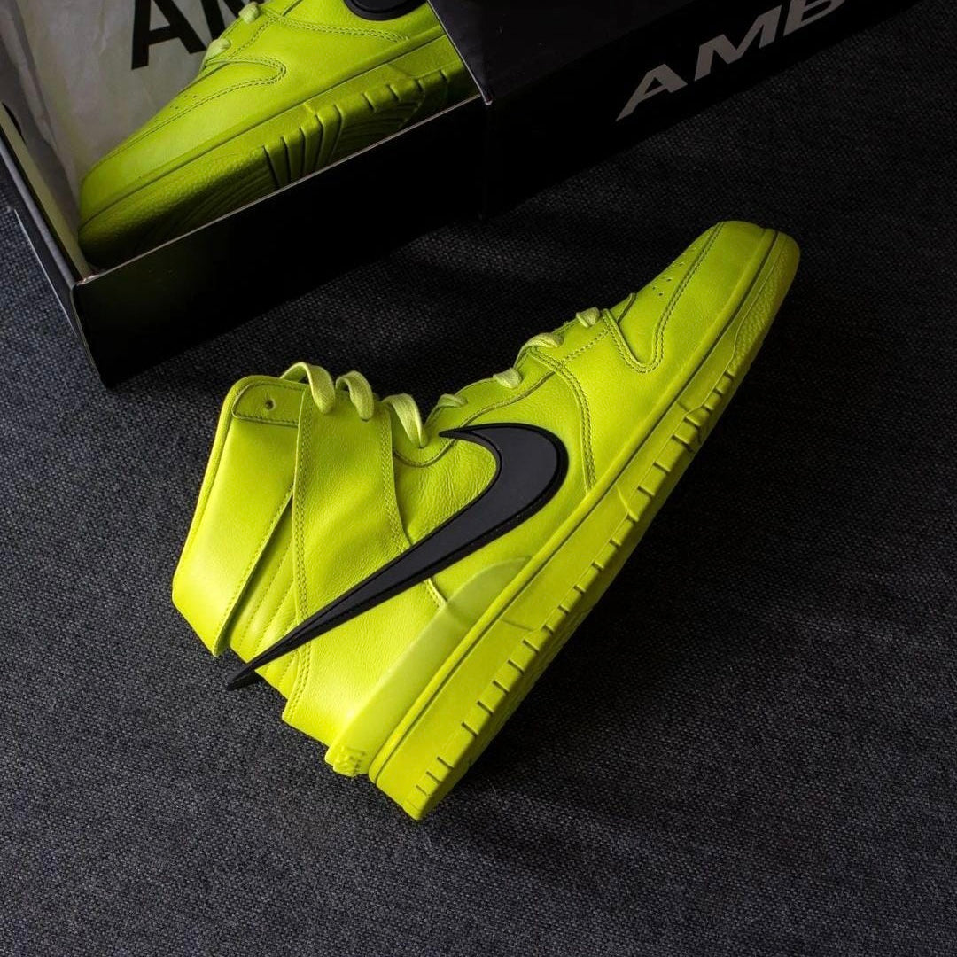 NIKE DUNK HIGH X AMBUSH FLASH LIME