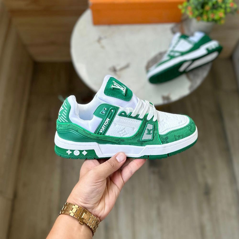 Louis vuittion trainer green