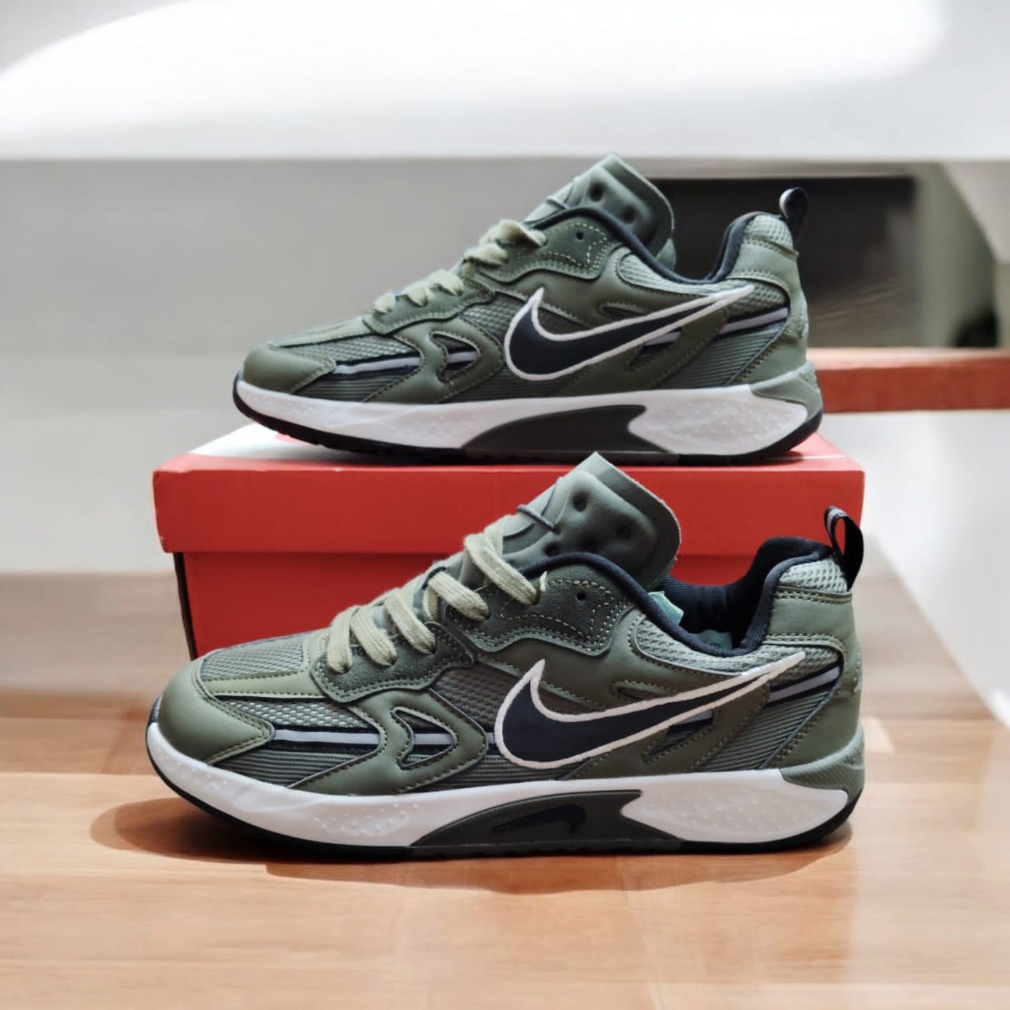 Nike jam green