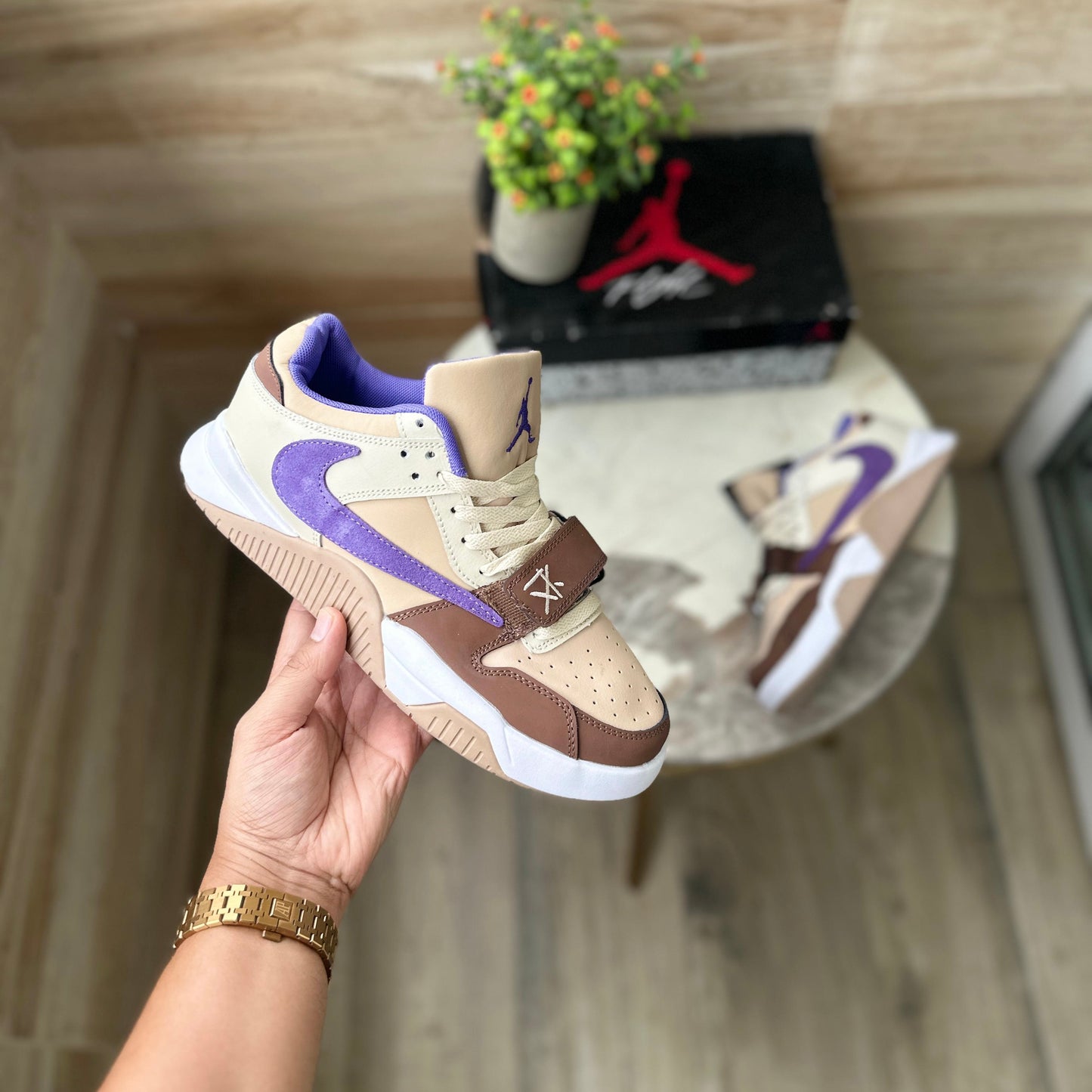 AIR JORDANS RETRO TRAVIS SCOTT CUT THE CHECK SETSUBAN