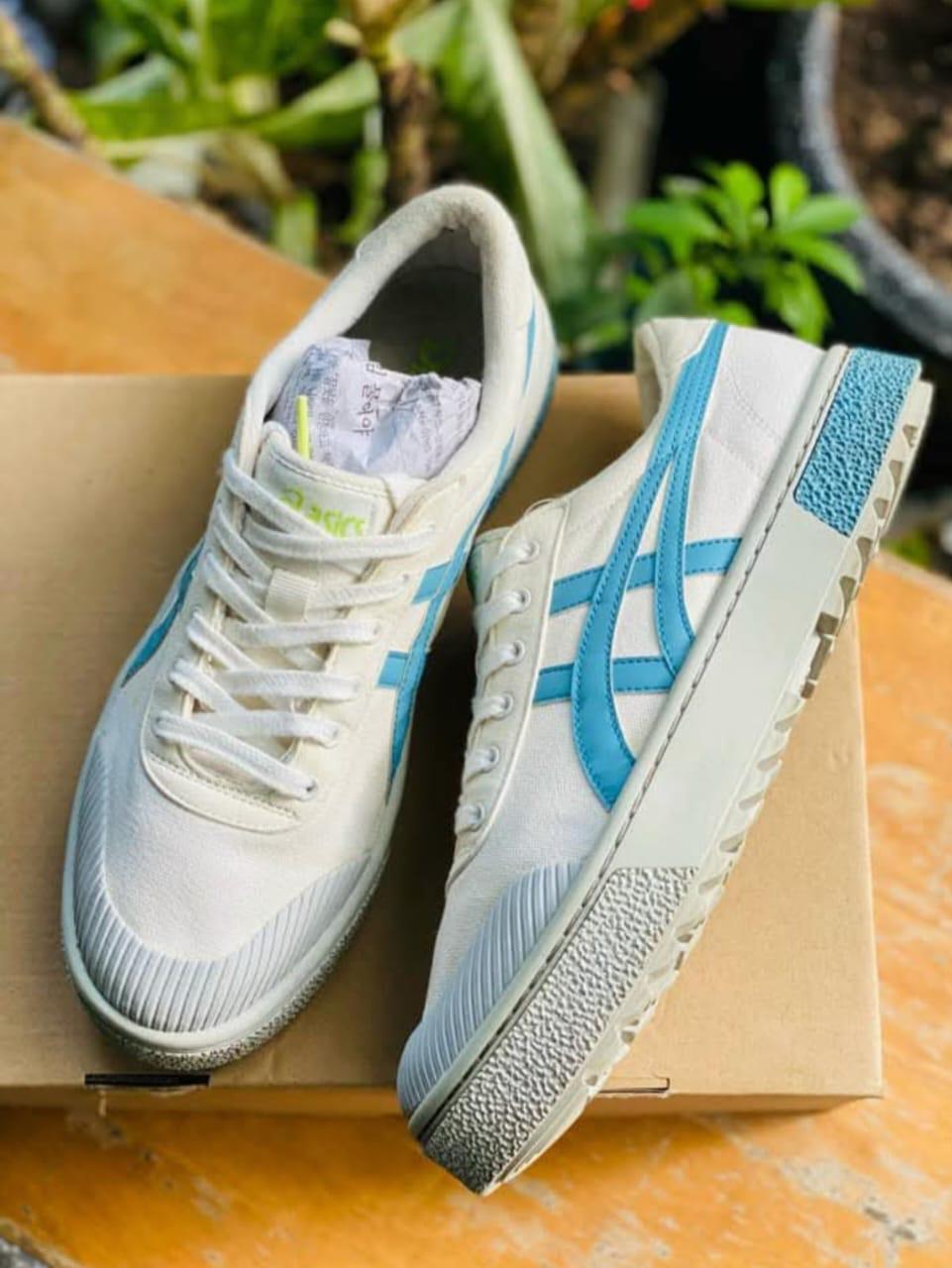 Asics court trail sneakers white blue
