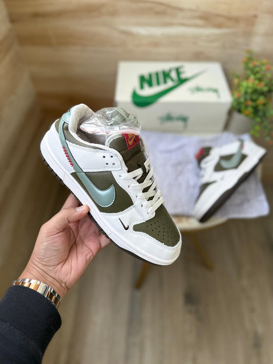 Nike sb dunk 2025 year of snake 2025