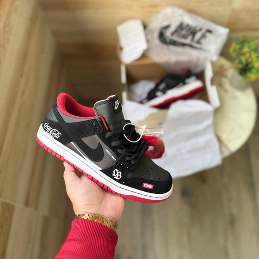 Nike sb dunk zero coca cola
