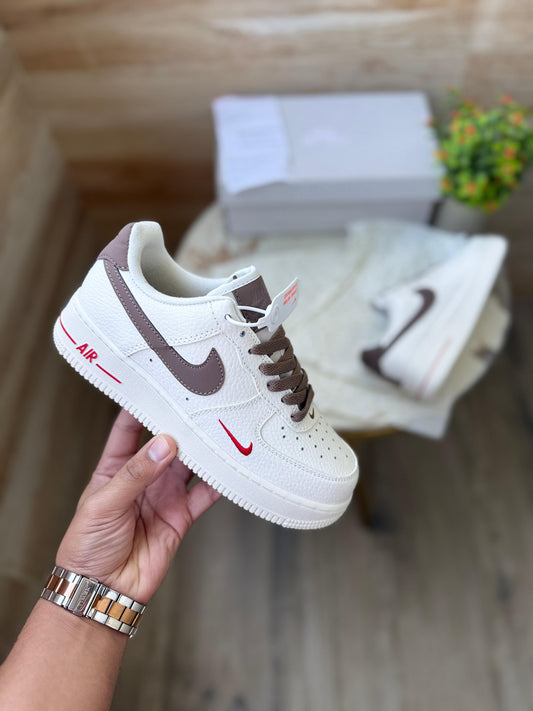 NIKE AIRFORCE BROWN SWOOSH