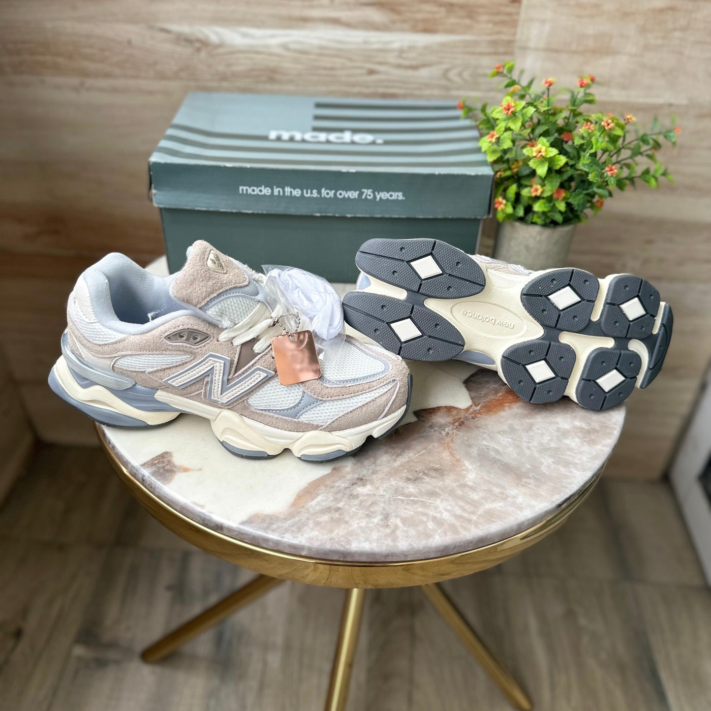 NEW BALANCE 9060 GREY QUARTZ