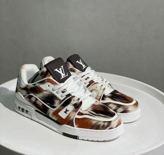 Louis vuittion trainer brown pony