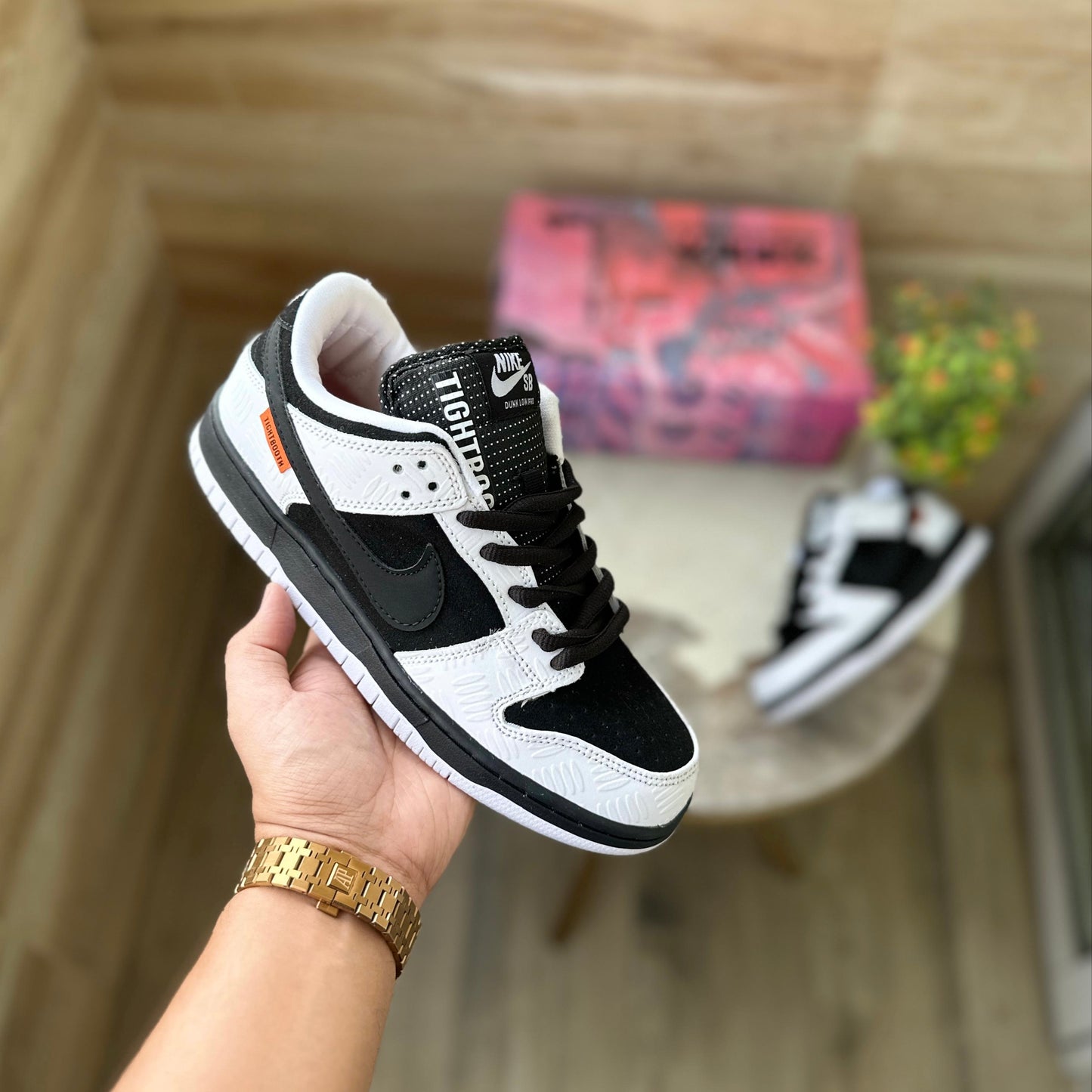 NIKE DUNK TIGHTBOOTH EDITION