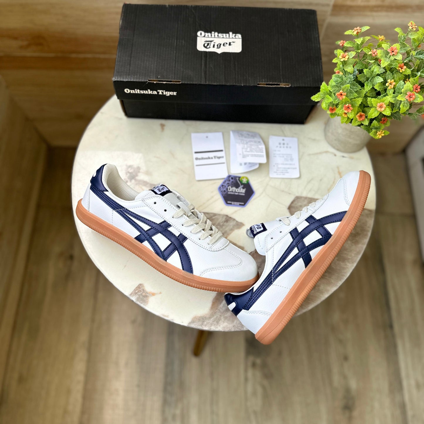 ONITSUKA TIGER TOKUTEN WHITE NAVY EDITION