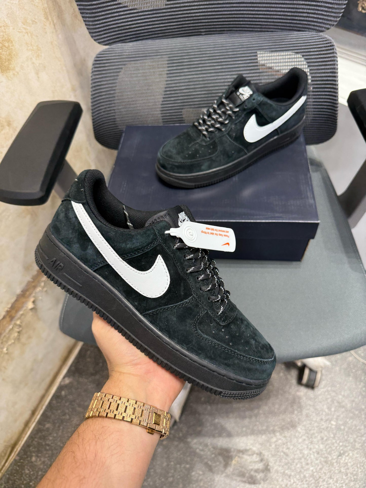 Nike airforce 1 suede black white