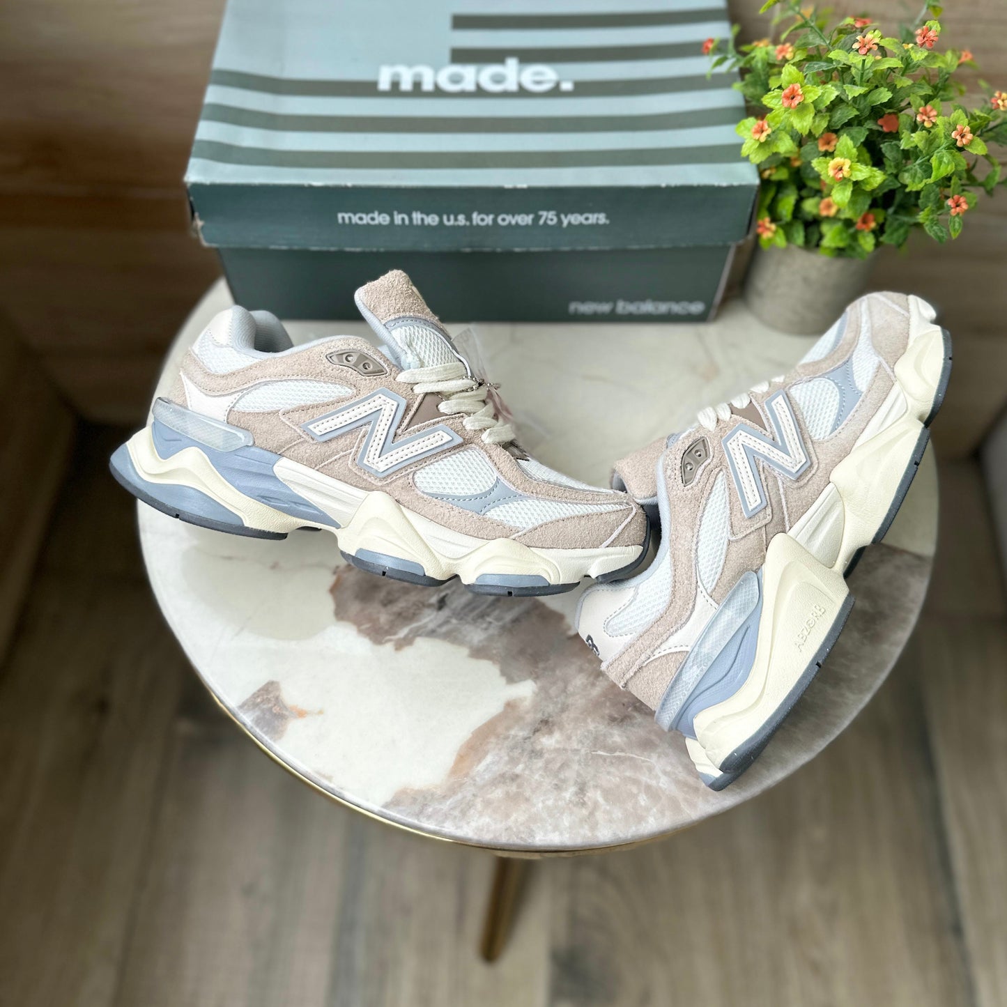 NEW BALANCE 9060 GREY QUARTZ