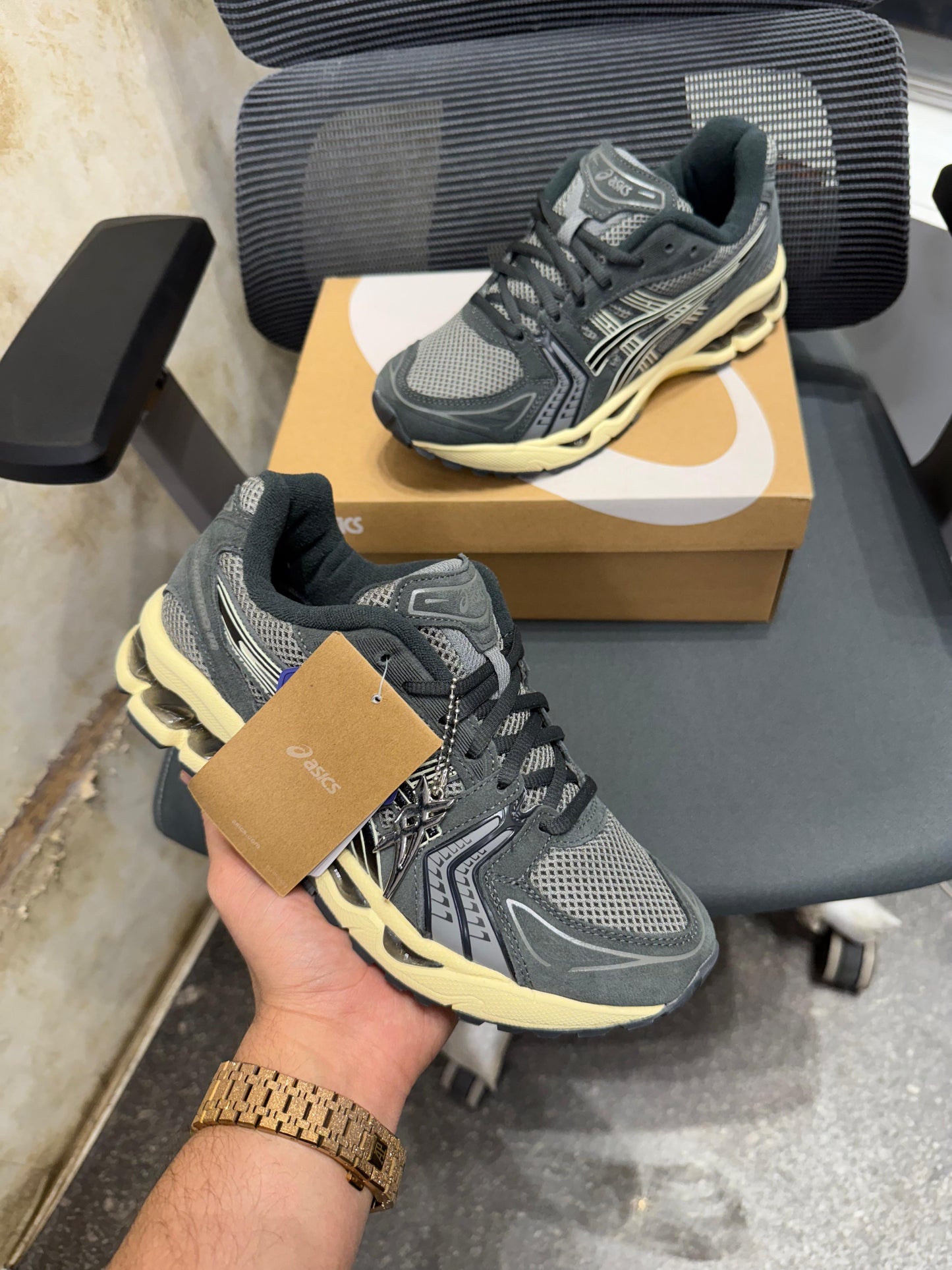 Asics gel kayano 14 clay grey black