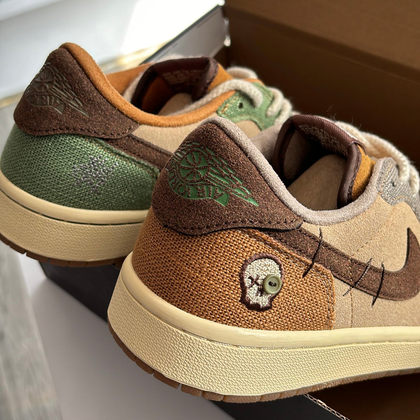 JORDAN CUT LOW VOODOO BROWN