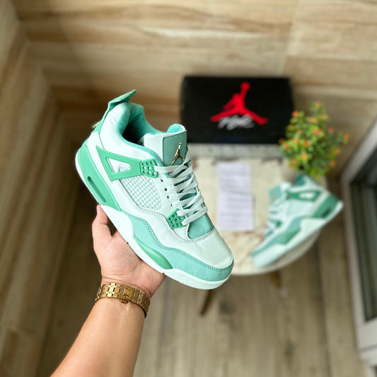 AIR JORDAN RETRO 4 PE FIRST CLASS