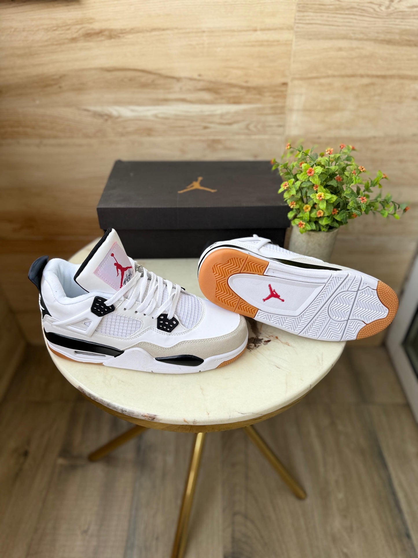 Air Jordans retro 4 sb x jordans black/white