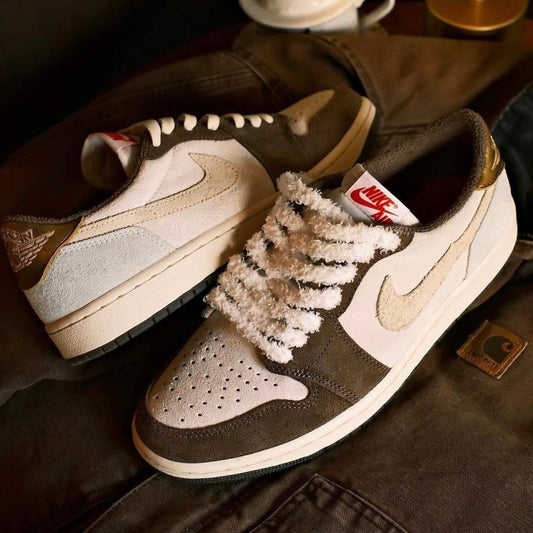 NIKE SB DUNK YEAR OF RABBIT