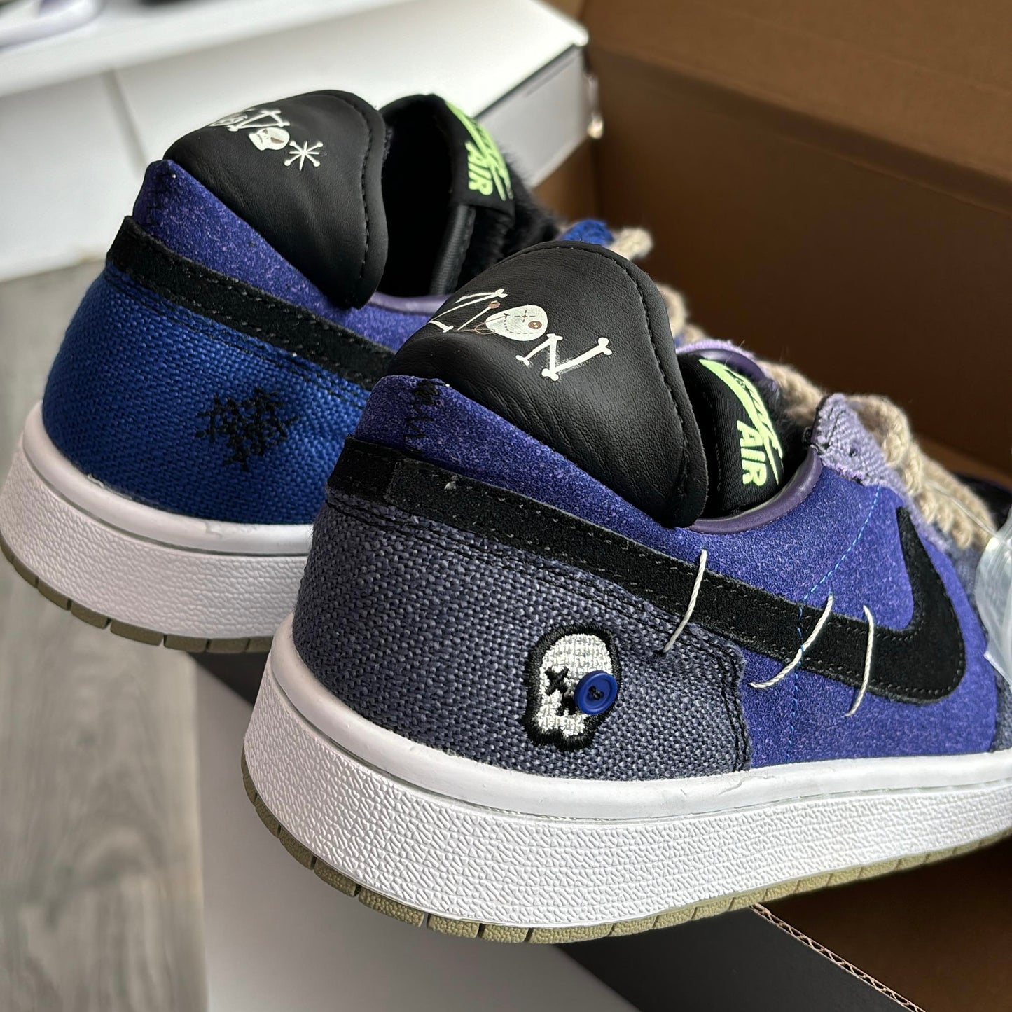 JORDAN CUT LOW ZION VOOODOO BLUE