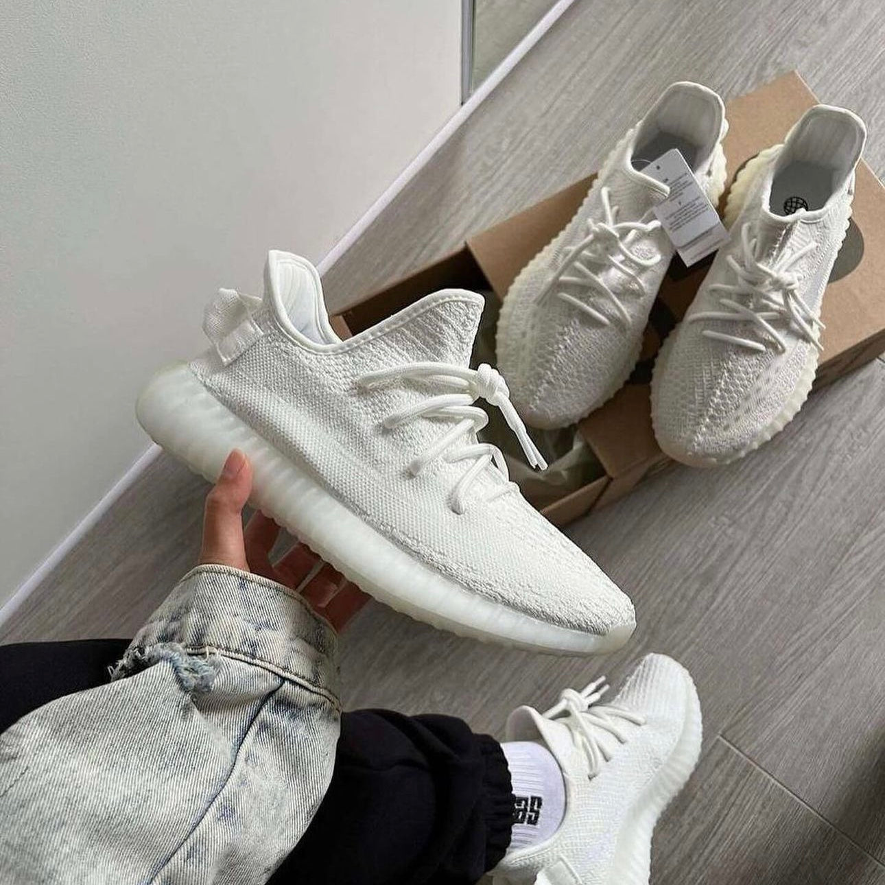 ADIDAS YEEZY 350 V2 OREO WHITE